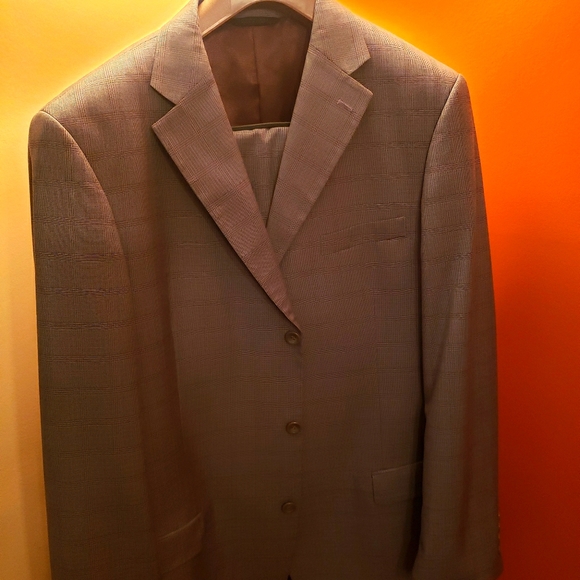 Gorgeous brown 3 button suit. - Picture 1 of 5